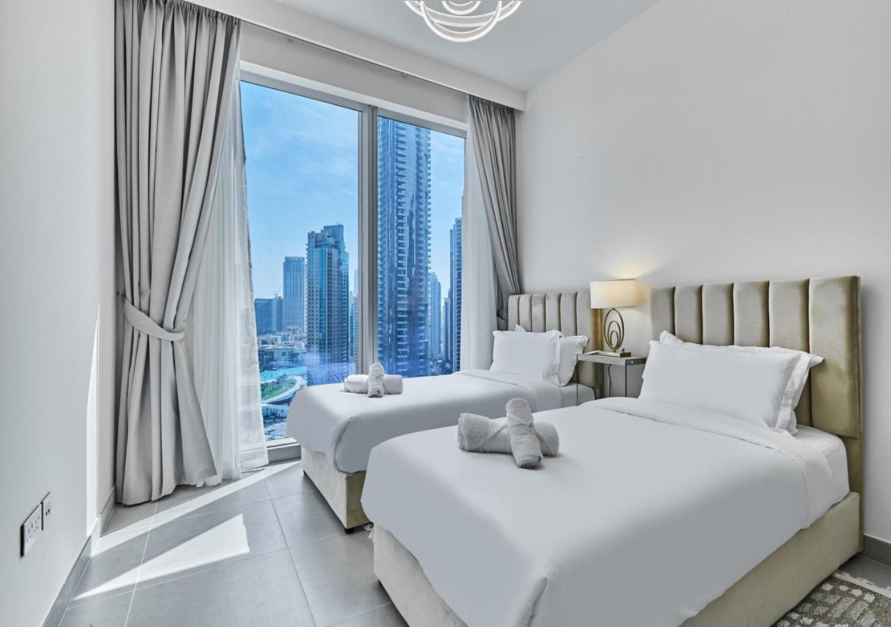 Majestic Forte2 3br 17th- Burj Khalifa & Fountain View Apartment *