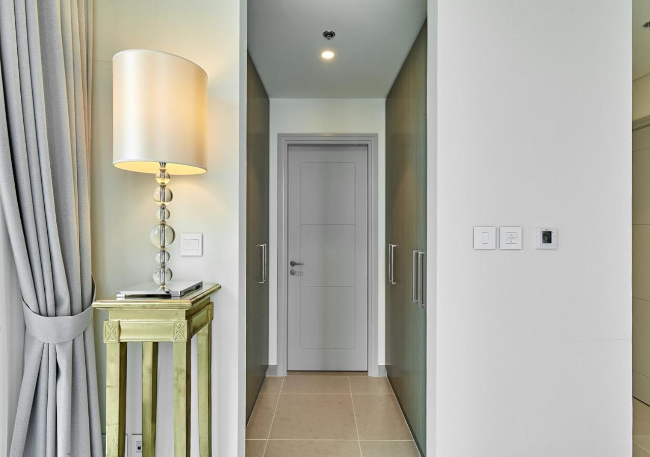 Majestic Forte2 3br 17th- Burj Khalifa & Fountain View Apartment Dubai